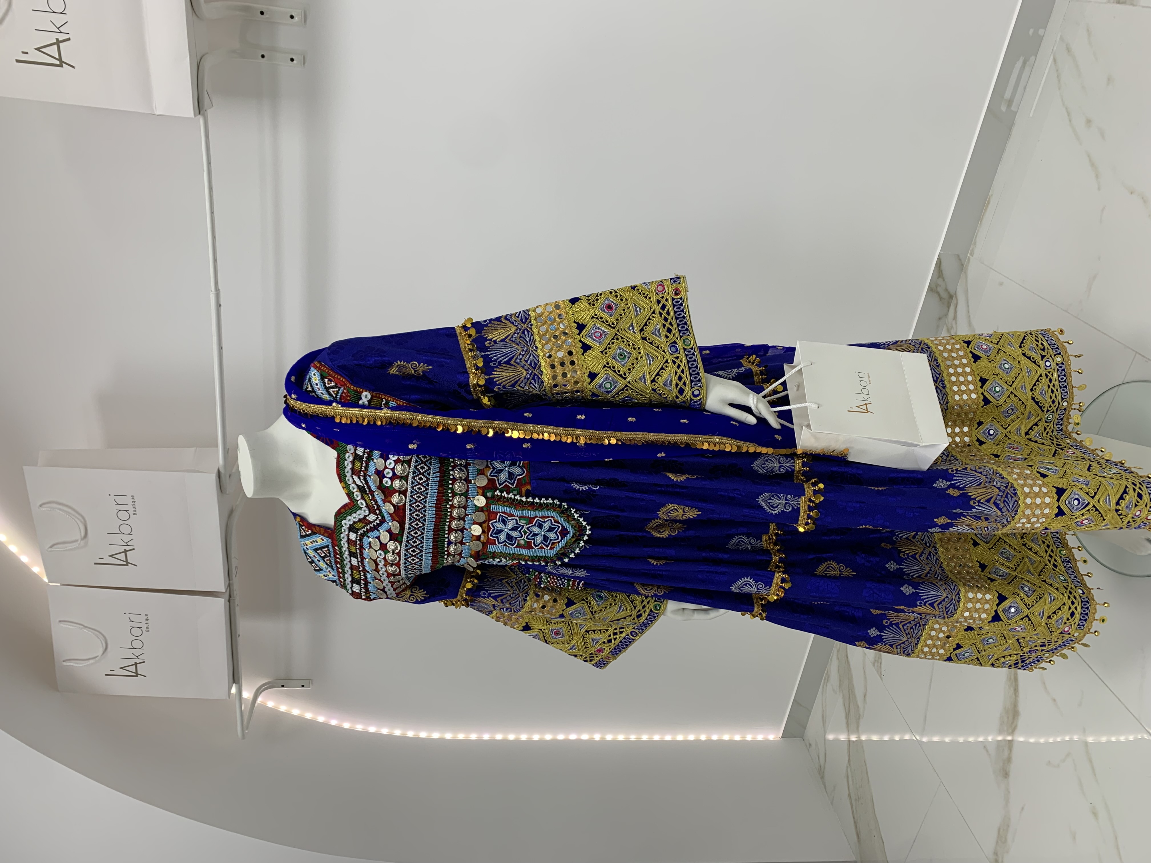 Traditionele Afghaanse jurk - zijkant